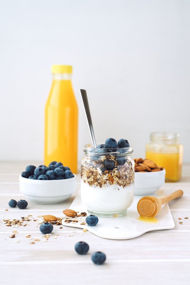 Greek Yogurt Parfait with Berries